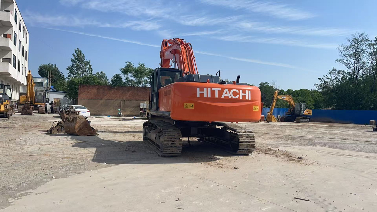 HITACHI ZX350-3G Excavator | Zero Final Drive Issues | New Undercarriage | Super Clean - Excavator: picture 4 HITACHI ZX350-3G Excavator | Zero Final Drive Issues | New Undercarriage | Super Clean - Excavator: picture 4