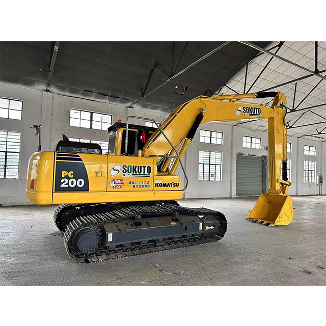 KOMATSU Excavator PC 200-8 Earn More Burn Less - Excavator: picture 1 KOMATSU Excavator PC 200-8 Earn More Burn Less - Excavator: picture 1