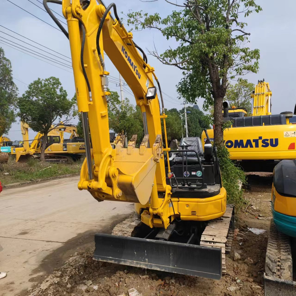 KOMATSU Mini Excavator Pc 35 - Mini excavator: picture 1 KOMATSU Mini Excavator Pc 35 - Mini excavator: picture 1