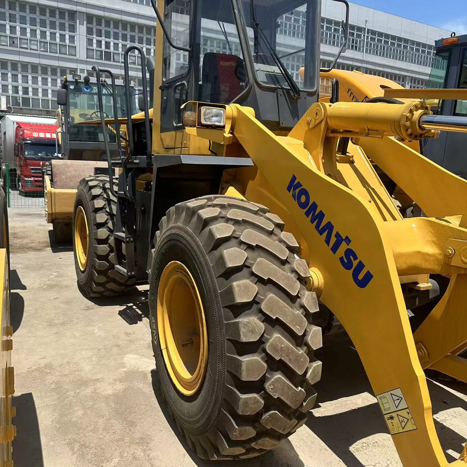 KOMATSU WA320 Wheel Loader Click for Discount - Wheel loader: picture 3 KOMATSU WA320 Wheel Loader Click for Discount - Wheel loader: picture 3