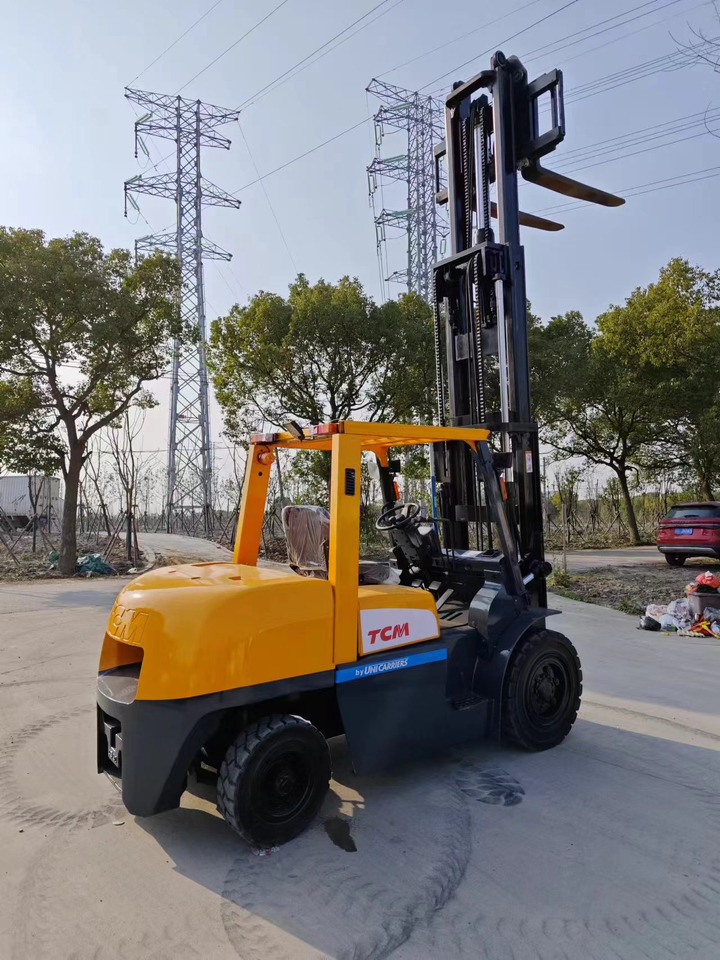 TCM FD30 CLICK HERE FOR DISCOUNT - Diesel forklift: picture 3 TCM FD30 CLICK HERE FOR DISCOUNT - Diesel forklift: picture 3