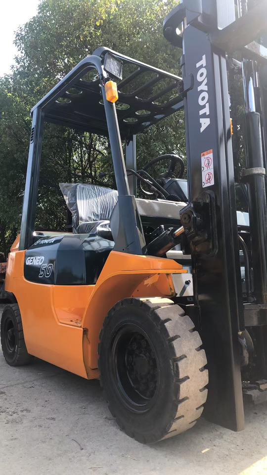 TOYOTA FD50 CLICK HERE FOR DISCOUNT - Diesel forklift: picture 3 TOYOTA FD50 CLICK HERE FOR DISCOUNT - Diesel forklift: picture 3