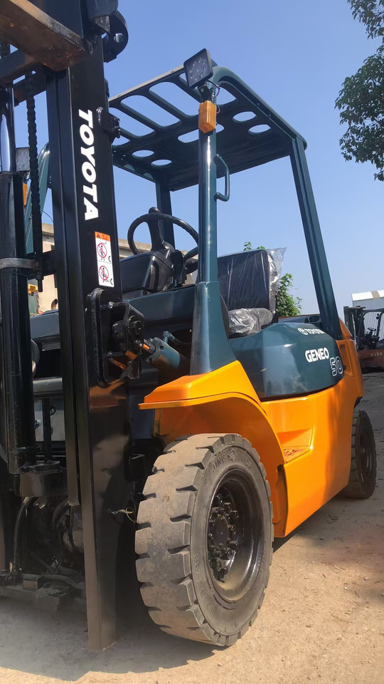 TOYOTA FD50 CLICK HERE FOR DISCOUNT - Diesel forklift: picture 4 TOYOTA FD50 CLICK HERE FOR DISCOUNT - Diesel forklift: picture 4