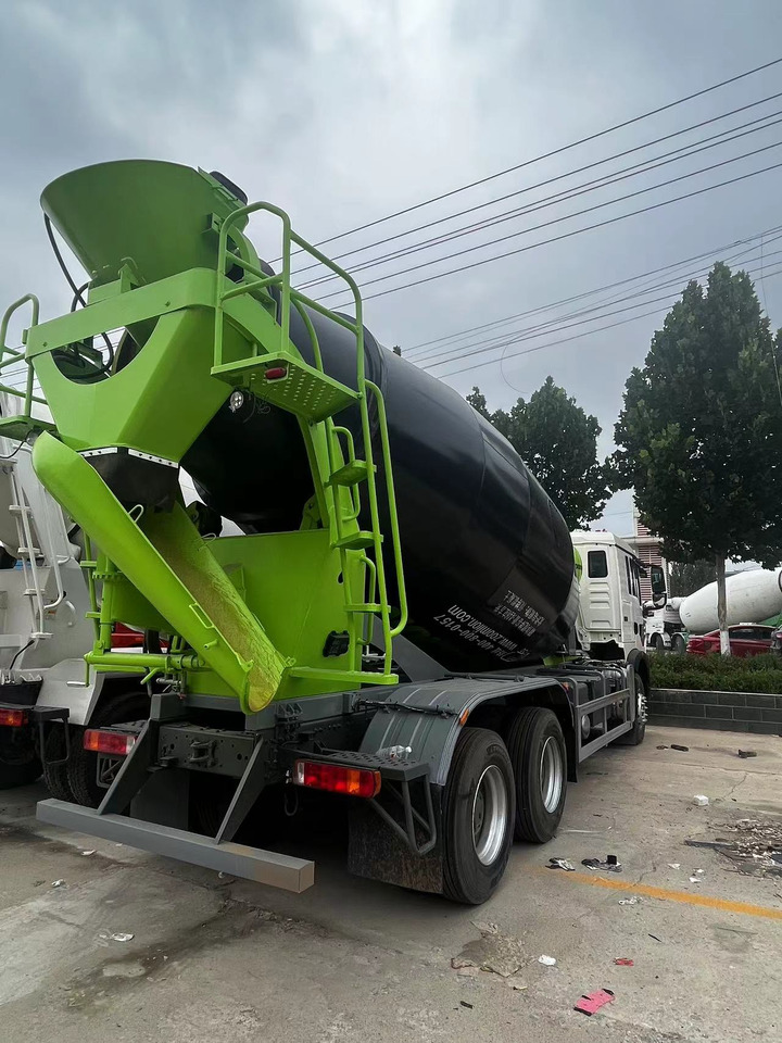 HOWO TX350 Cement Mixer Truck - Truck: picture 3 HOWO TX350 Cement Mixer Truck - Truck: picture 3