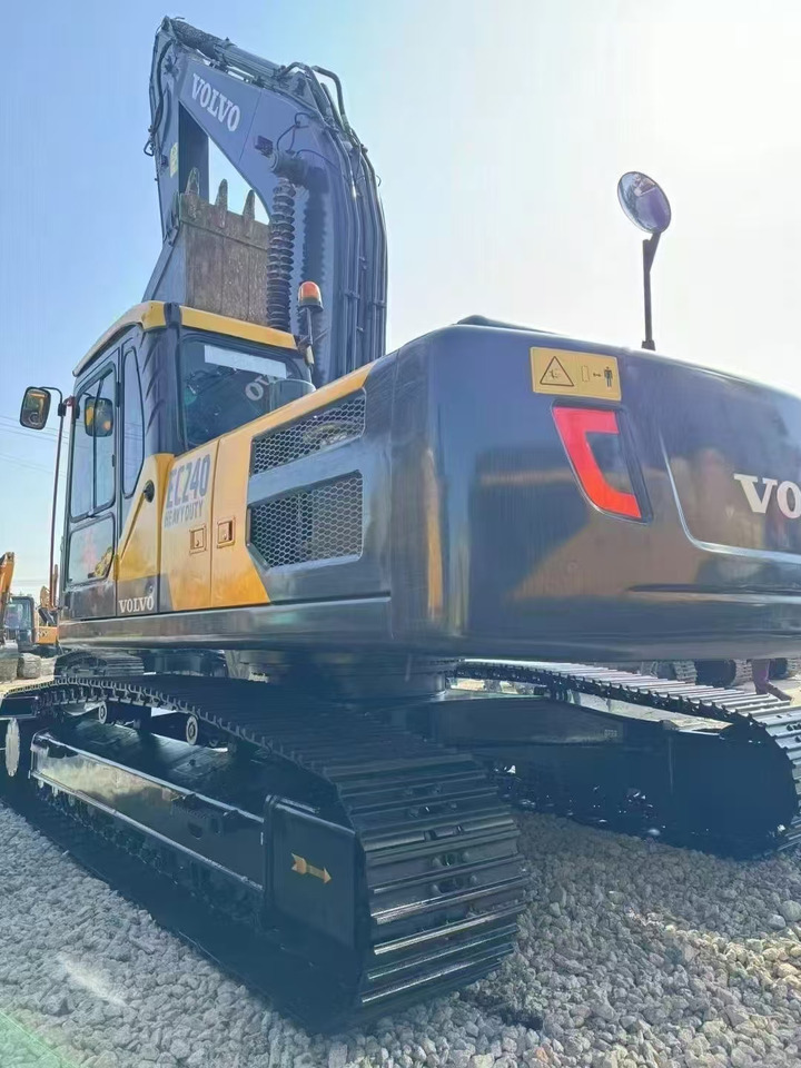 VOLVO EC240 - Crawler excavator: picture 4 VOLVO EC240 - Crawler excavator: picture 4