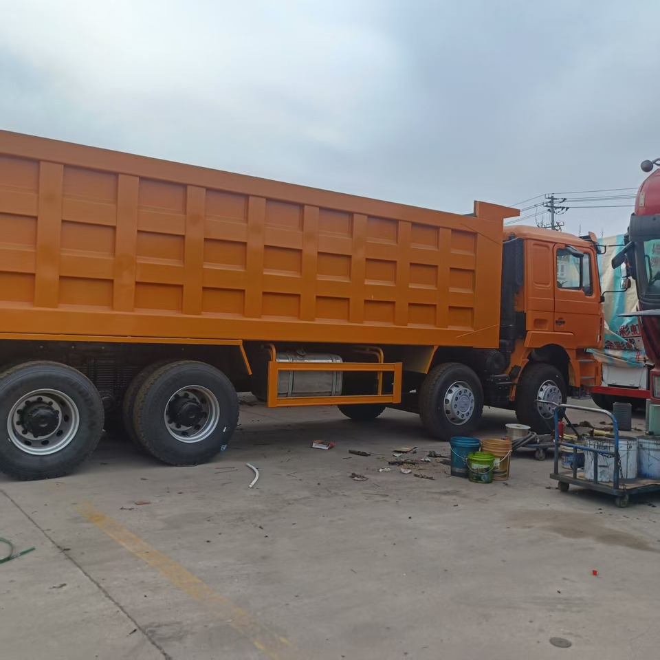 Shacman F3000 8X4 - Tipper: picture 4 Shacman F3000 8X4 - Tipper: picture 4