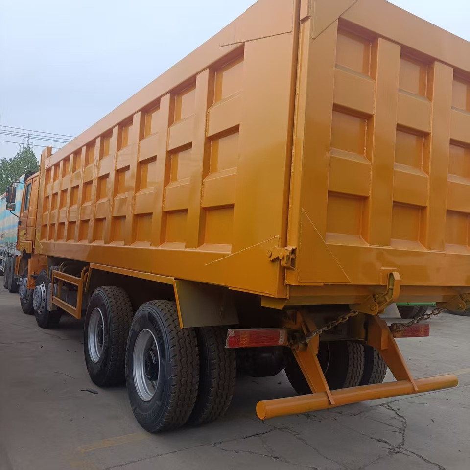 Shacman F3000 8X4 - Tipper: picture 2 Shacman F3000 8X4 - Tipper: picture 2