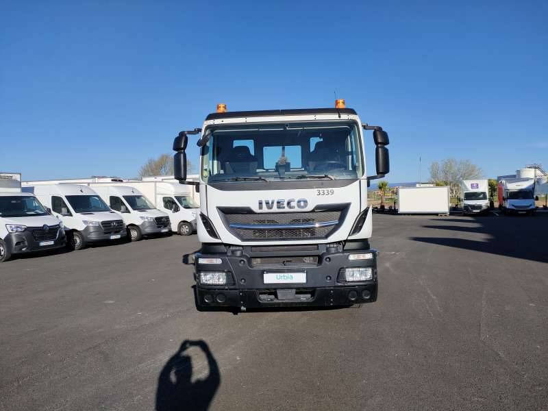 Camion Porteur STRALIS X-WAY AD260 S36 26 TONNES 360 CV AMPLIROLL 6X2 - Hook lift truck: picture 2 Camion Porteur STRALIS X-WAY AD260 S36 26 TONNES 360 CV AMPLIROLL 6X2 - Hook lift truck: picture 2