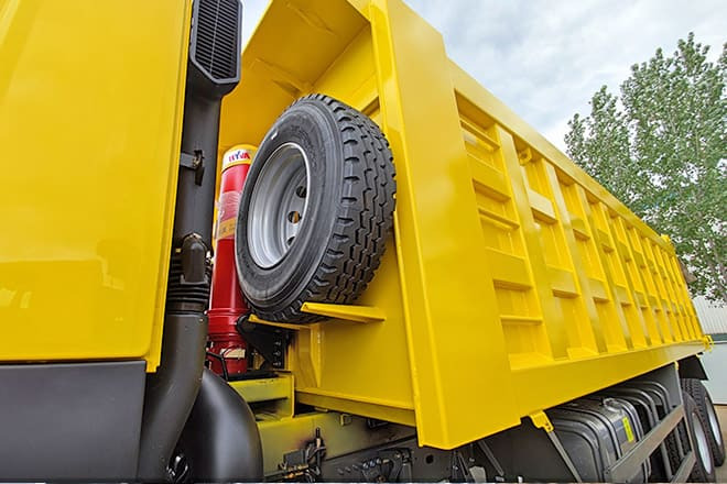 New Tipper for transportation of bulk materials SINOTRUK Howo 430 8x4 Dump Truck Price for Sale in Senegal: picture 7 New Tipper for transportation of bulk materials SINOTRUK Howo 430 8x4 Dump Truck Price for Sale in Senegal: picture 7