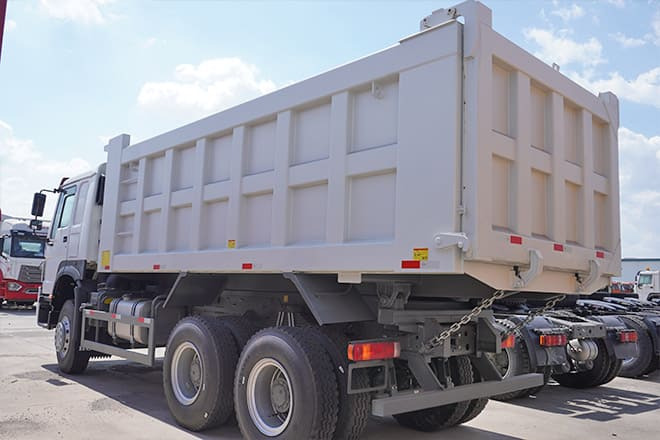 SINOTRUK Howo 6x4 New Tipper Trucks for Sale in Mauritania - Tipper: picture 5 SINOTRUK Howo 6x4 New Tipper Trucks for Sale in Mauritania - Tipper: picture 5