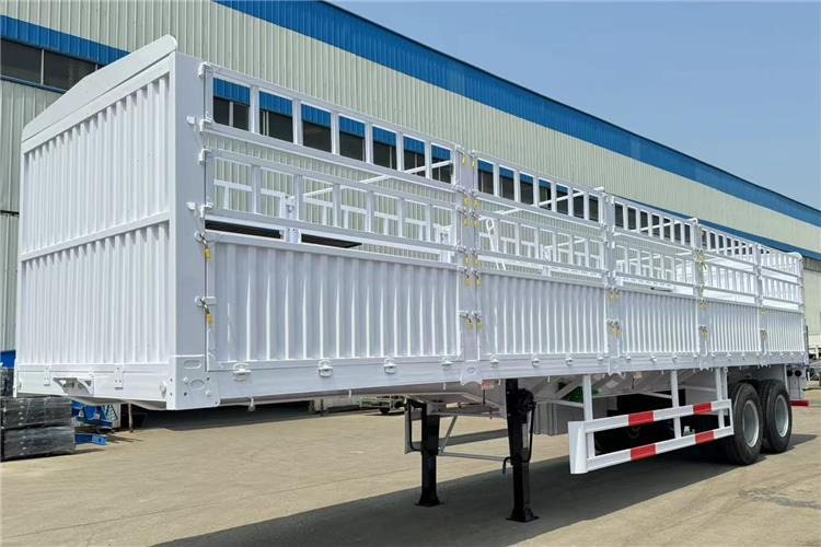 TITAN 2 Axle Fence Semi Trailer with Bogie Suspension for Sale In Nigeria - Livestock semi-trailer: picture 3 TITAN 2 Axle Fence Semi Trailer with Bogie Suspension for Sale In Nigeria - Livestock semi-trailer: picture 3