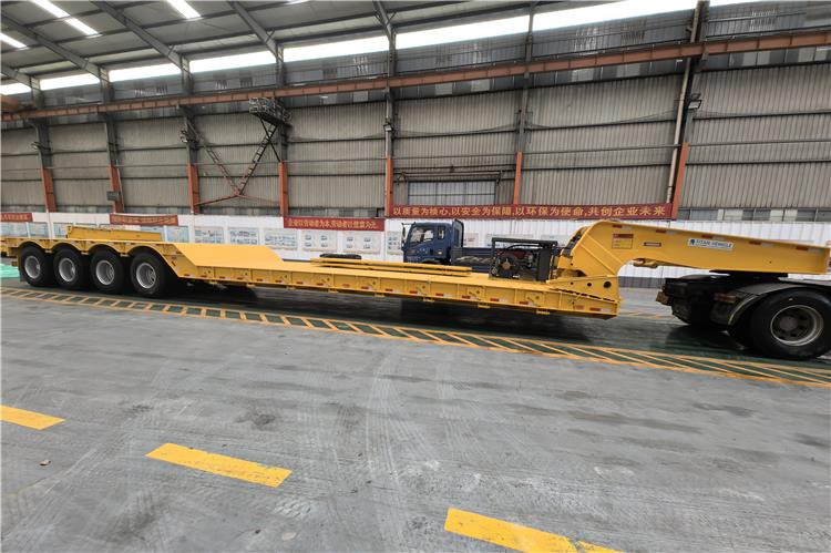 TITAN 4 Axle 100 Ton Removable Gooseneck Trailer for Sale in PNG - Low loader semi-trailer: picture 5 TITAN 4 Axle 100 Ton Removable Gooseneck Trailer for Sale in PNG - Low loader semi-trailer: picture 5