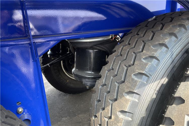 TITAN 4 Axle Dump Semi Trailer for Sale In Zambia - Tipper semi-trailer: picture 3 TITAN 4 Axle Dump Semi Trailer for Sale In Zambia - Tipper semi-trailer: picture 3