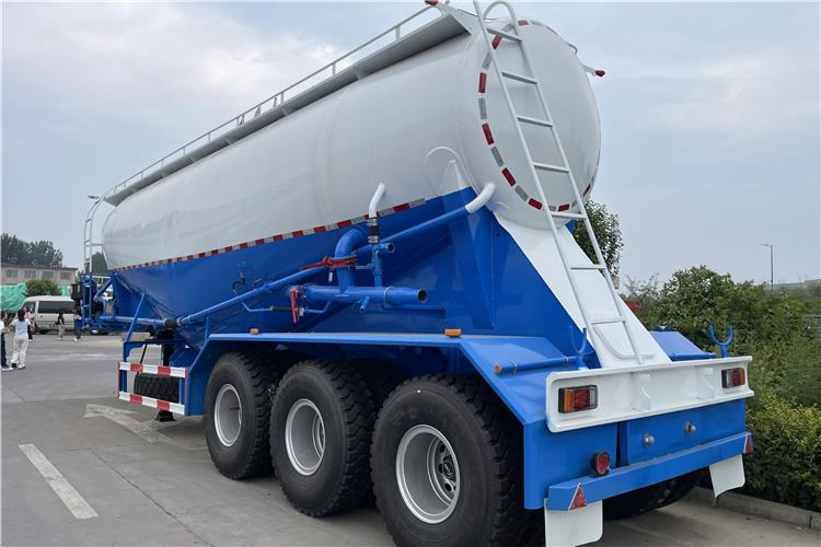 TITAN 50 Ton Cement Tanker Trailer for Sale In Uae - Tank semi-trailer: picture 1 TITAN 50 Ton Cement Tanker Trailer for Sale In Uae - Tank semi-trailer: picture 1