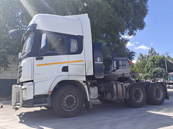 SHACMAN Shacman Truck Head for Sale in Namibia - Tractor unit: picture 2 SHACMAN Shacman Truck Head for Sale in Namibia - Tractor unit: picture 2