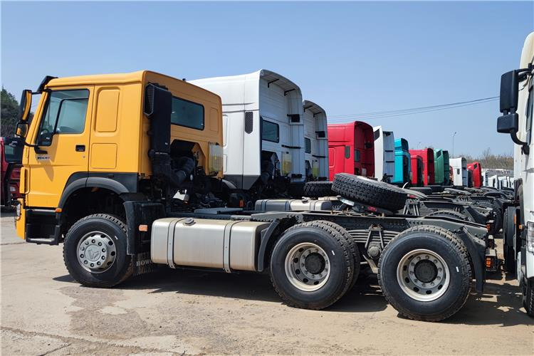 SINOTRUK CNHTC Howo Truck Tractor 400 HP 10 Wheeler for Sale In Malawi - Tractor unit: picture 2 SINOTRUK CNHTC Howo Truck Tractor 400 HP 10 Wheeler for Sale In Malawi - Tractor unit: picture 2