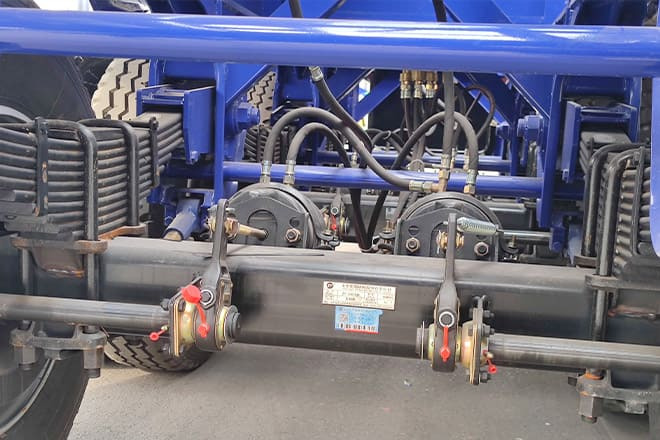 XCMG 40 Ft Container Side Loader Trailer for Sale in Papua New Guinea - Container transporter/ Swap body semi-trailer: picture 5 XCMG 40 Ft Container Side Loader Trailer for Sale in Papua New Guinea - Container transporter/ Swap body semi-trailer: picture 5