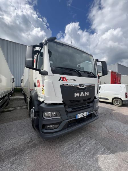 MAN TGS 18.360 - Box truck: picture 1 MAN TGS 18.360 - Box truck: picture 1
