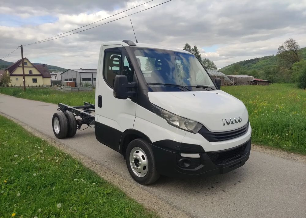 Iveco DAILY 35c14 2.3 hpi rama do zabudowy, - Cab chassis truck: picture 1 Iveco DAILY 35c14 2.3 hpi rama do zabudowy, - Cab chassis truck: picture 1