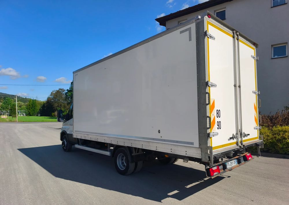 Iveco DAILY 70C18 rama do zabudowy 5,4M obsługa silnika nowy rozrząd - Cab chassis truck: picture 5 Iveco DAILY 70C18 rama do zabudowy 5,4M obsługa silnika nowy rozrząd - Cab chassis truck: picture 5