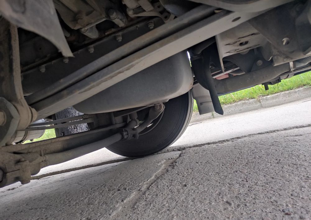 Refrigerator truck Renault GAMA D 18.320 chłodnia izoterma 18 palet sypialka: picture 10 Refrigerator truck Renault GAMA D 18.320 chłodnia izoterma 18 palet sypialka: picture 10