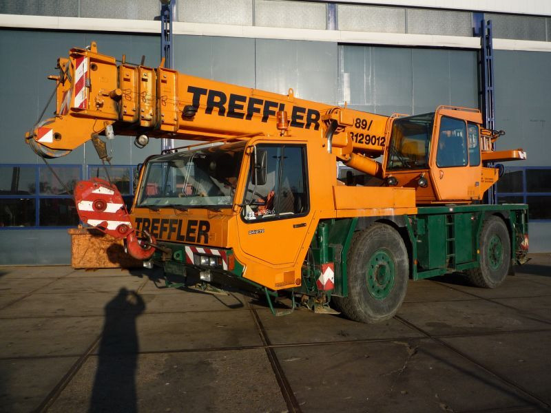 Tadano Faun ATF 30-2 for parts - Mobile crane: picture 1 Tadano Faun ATF 30-2 for parts - Mobile crane: picture 1