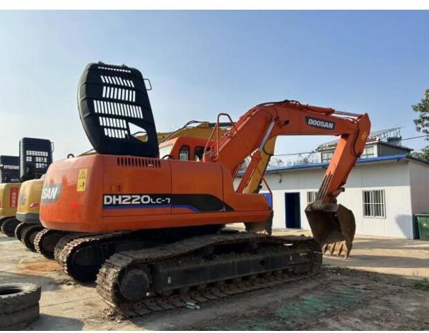 Crawler excavator 2019 Doosan DH220-7: picture 11