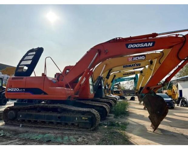 Crawler excavator 2019 Doosan DH220-7: picture 13