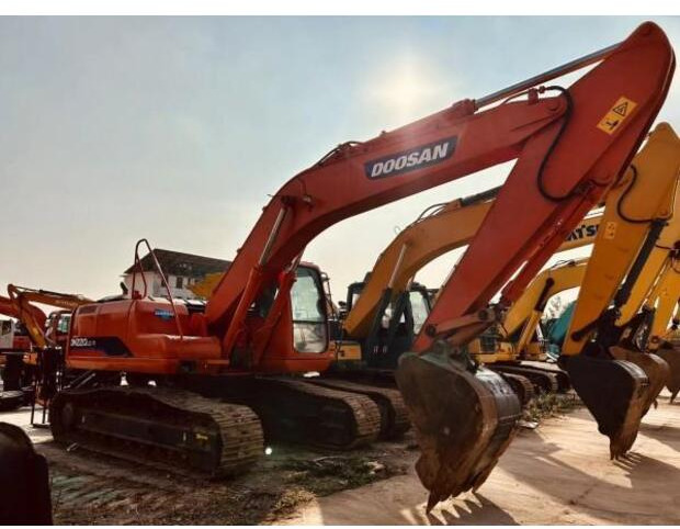 Crawler excavator 2019 Doosan DH220-7: picture 18