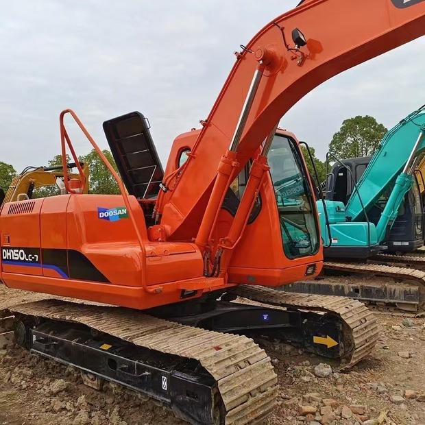 Crawler excavator 2023 Doosan DH150: picture 11