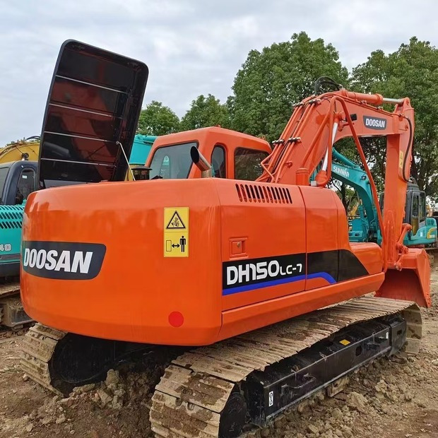 Crawler excavator 2023 Doosan DH150: picture 9