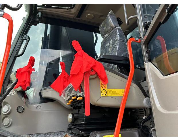 2023 Volvo EC350DL - Crawler excavator: picture 3 2023 Volvo EC350DL - Crawler excavator: picture 3