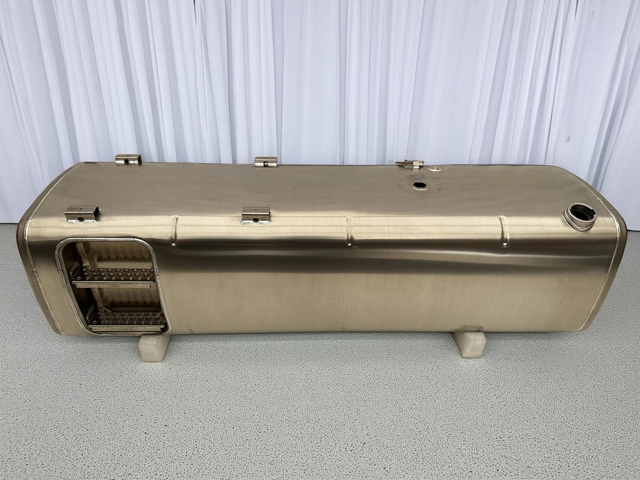 DAF - Fuel tank: picture 1 DAF - Fuel tank: picture 1