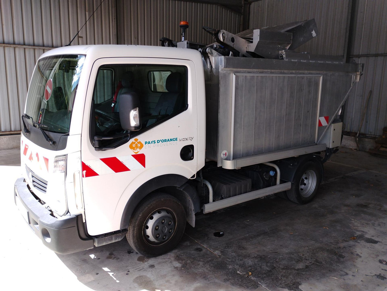 MINI BOM RENAULT MAXITY / DISPONIBLE A COMPTER DU 17/10/2025 - Truck mounted aerial platform: picture 1 MINI BOM RENAULT MAXITY / DISPONIBLE A COMPTER DU 17/10/2025 - Truck mounted aerial platform: picture 1