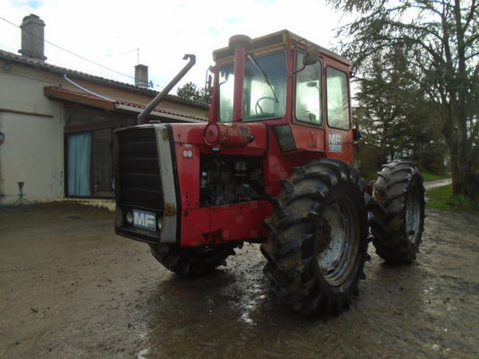 Massey Ferguson 1200 - Farm tractor: picture 3 Massey Ferguson 1200 - Farm tractor: picture 3
