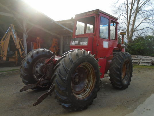 Massey Ferguson 1200 - Farm tractor: picture 5 Massey Ferguson 1200 - Farm tractor: picture 5