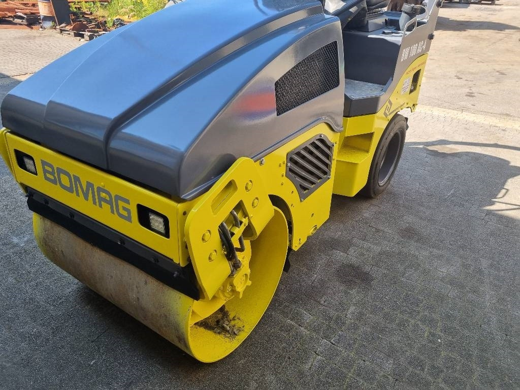 Bomag BW 100 AC-4 - Combination roller: picture 1 Bomag BW 100 AC-4 - Combination roller: picture 1