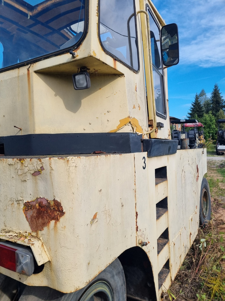 Stavostroj GRW 101 - Pneumatic roller: picture 5 Stavostroj GRW 101 - Pneumatic roller: picture 5