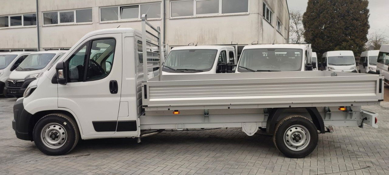 Opel Movano Pritsche Automatik 180PS - Flatbed van: picture 4 Opel Movano Pritsche Automatik 180PS - Flatbed van: picture 4