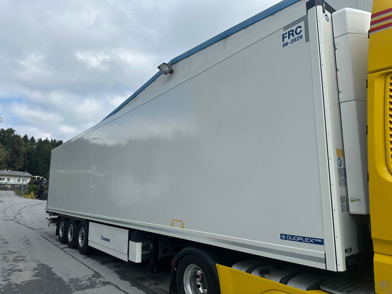 Krone SD 27 TK SLX300 Doppelstock/Blumenbreit - Refrigerator semi-trailer: picture 2 Krone SD 27 TK SLX300 Doppelstock/Blumenbreit - Refrigerator semi-trailer: picture 2