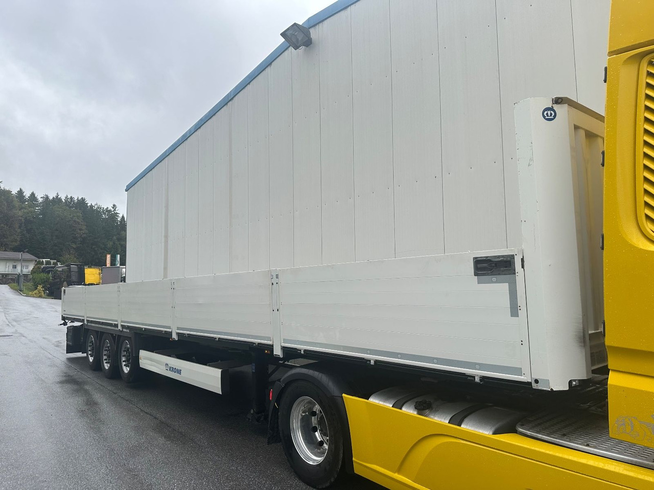 Krone SD Con-Verschluss Lenkachse - Dropside/ Flatbed semi-trailer: picture 2 Krone SD Con-Verschluss Lenkachse - Dropside/ Flatbed semi-trailer: picture 2