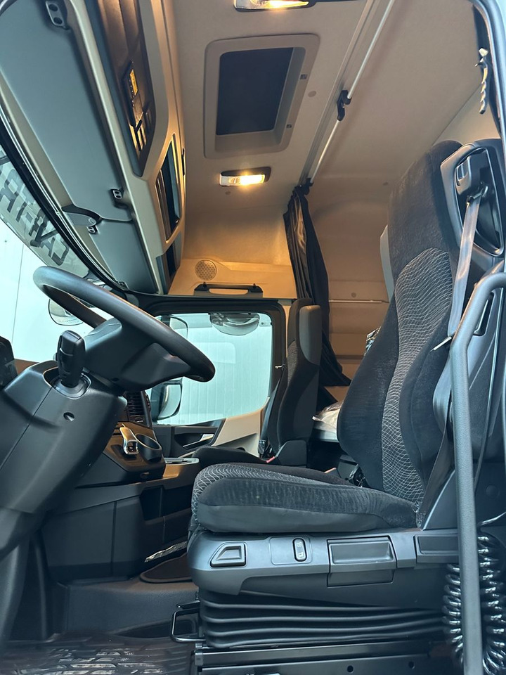 Mercedes-Benz Actros 2545 2T LBW - Container transporter/ Swap body truck: picture 3 Mercedes-Benz Actros 2545 2T LBW - Container transporter/ Swap body truck: picture 3