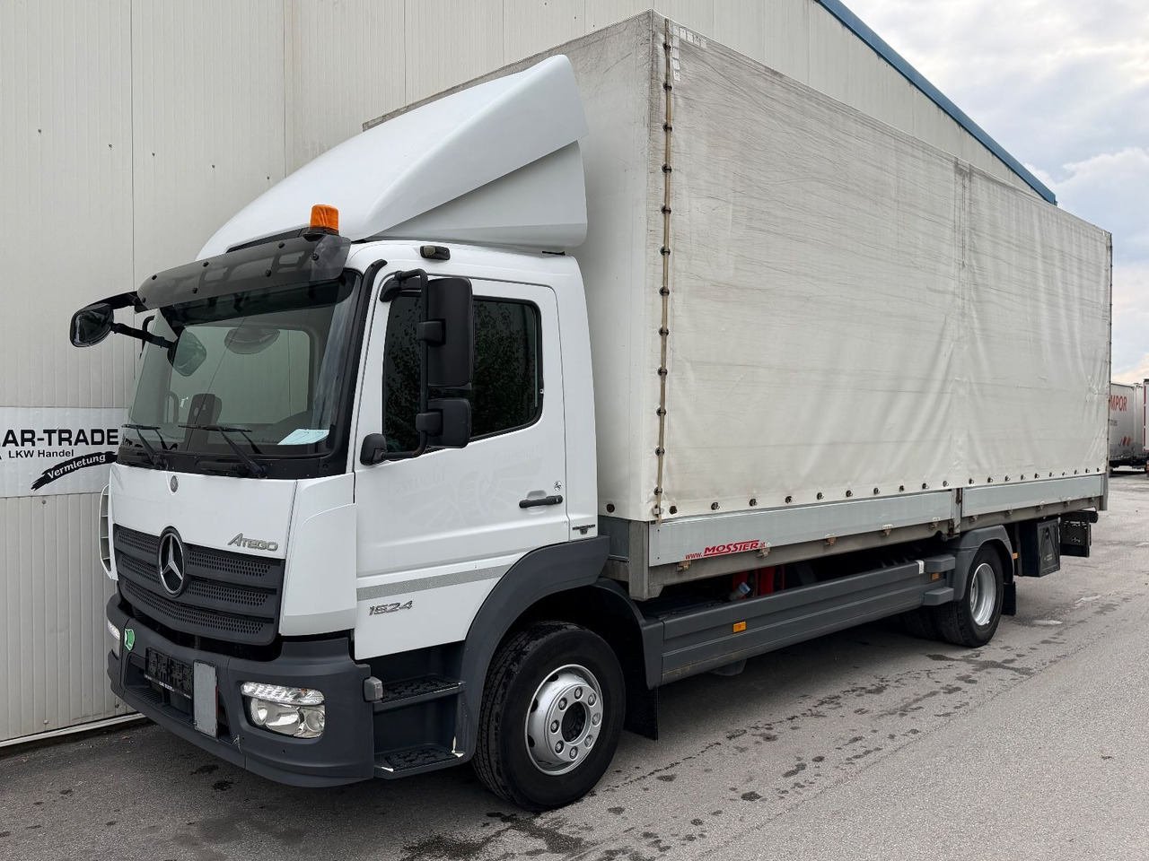 Mercedes-Benz Atego 1524 2T LBW TÜV - Curtainsider truck: picture 1 Mercedes-Benz Atego 1524 2T LBW TÜV - Curtainsider truck: picture 1