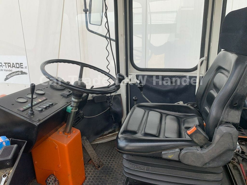 Schaeff SKB 902 - Backhoe loader: picture 5 Schaeff SKB 902 - Backhoe loader: picture 5