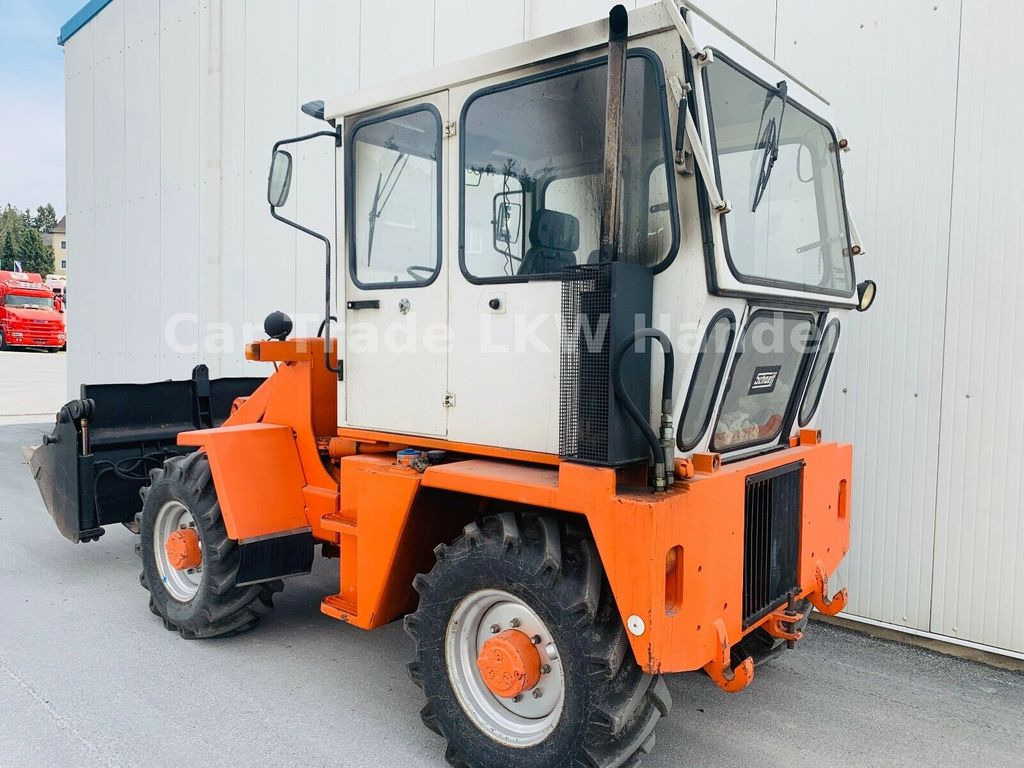 Schaeff SKB 902 - Backhoe loader: picture 4 Schaeff SKB 902 - Backhoe loader: picture 4