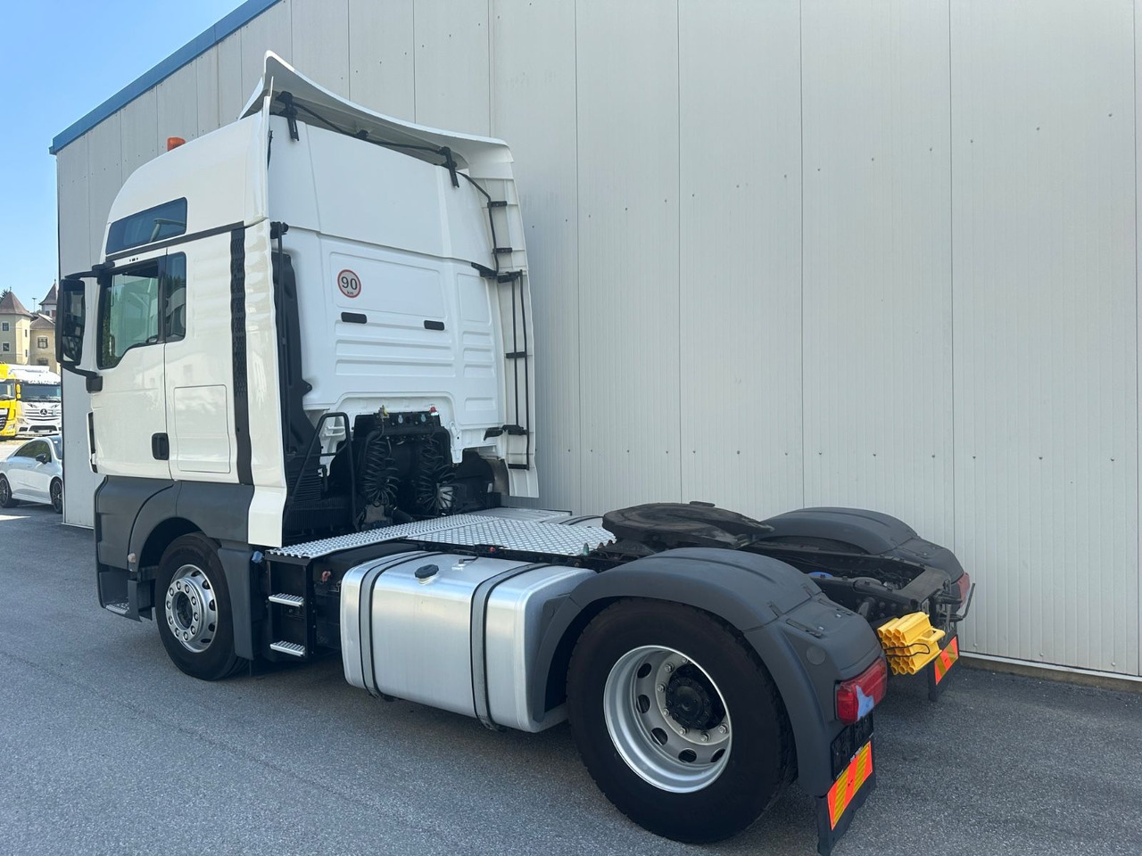 MAN TGX 18.460 XXL Intarder/Standklima - Tractor unit: picture 3 MAN TGX 18.460 XXL Intarder/Standklima - Tractor unit: picture 3