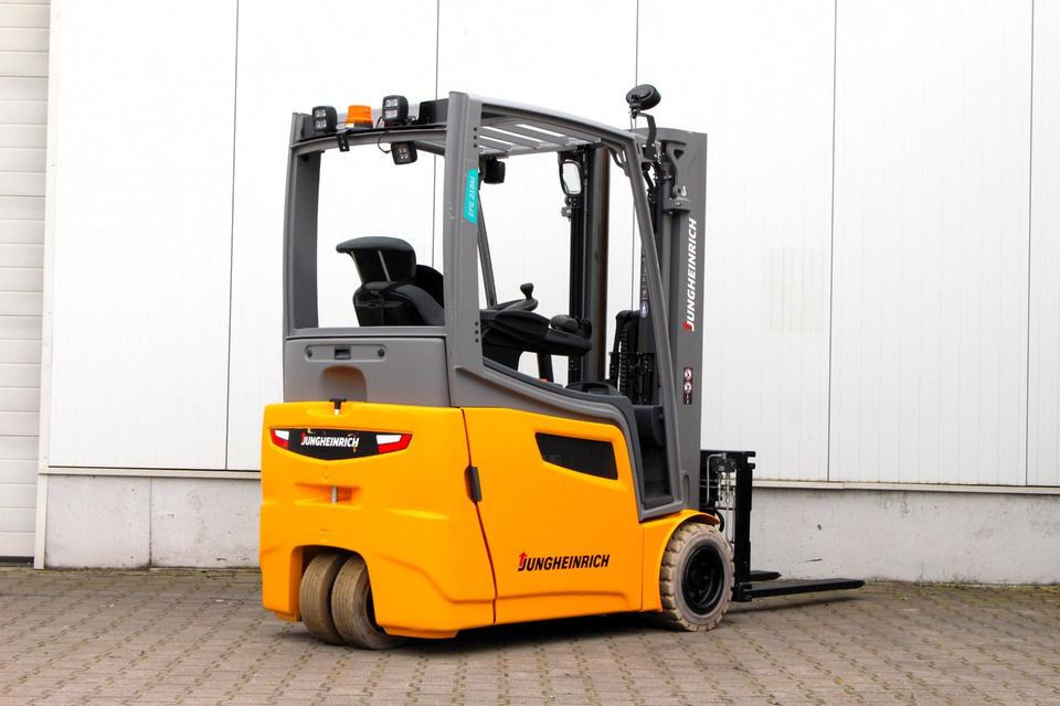 JUNGHEINRICH EFG318k - 2017 - 3664Std. - Electric forklift: picture 4 JUNGHEINRICH EFG318k - 2017 - 3664Std. - Electric forklift: picture 4