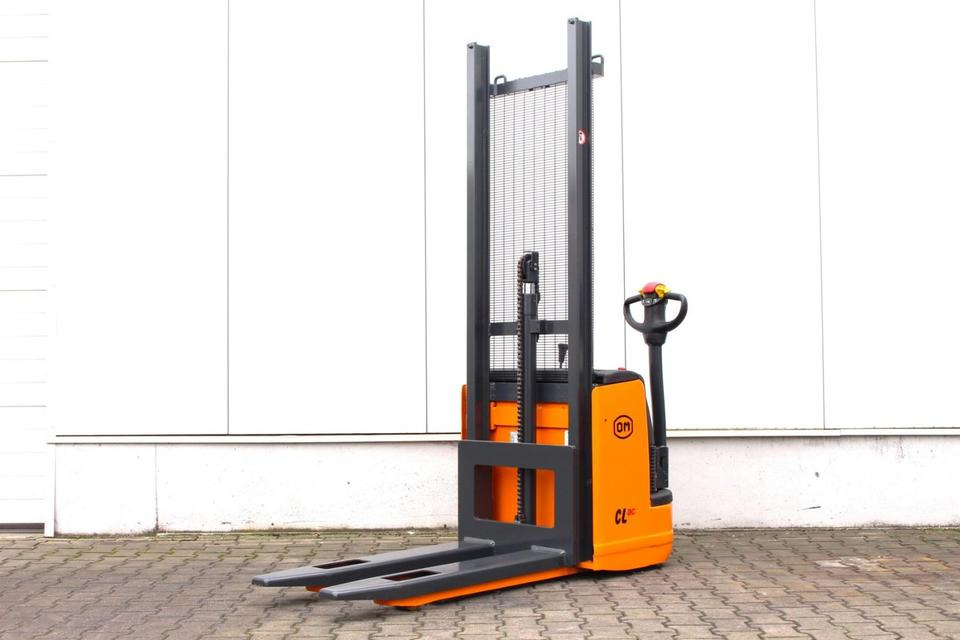 OM CL10,5ac - Batterie NEU - Stacker: picture 1 OM CL10,5ac - Batterie NEU - Stacker: picture 1