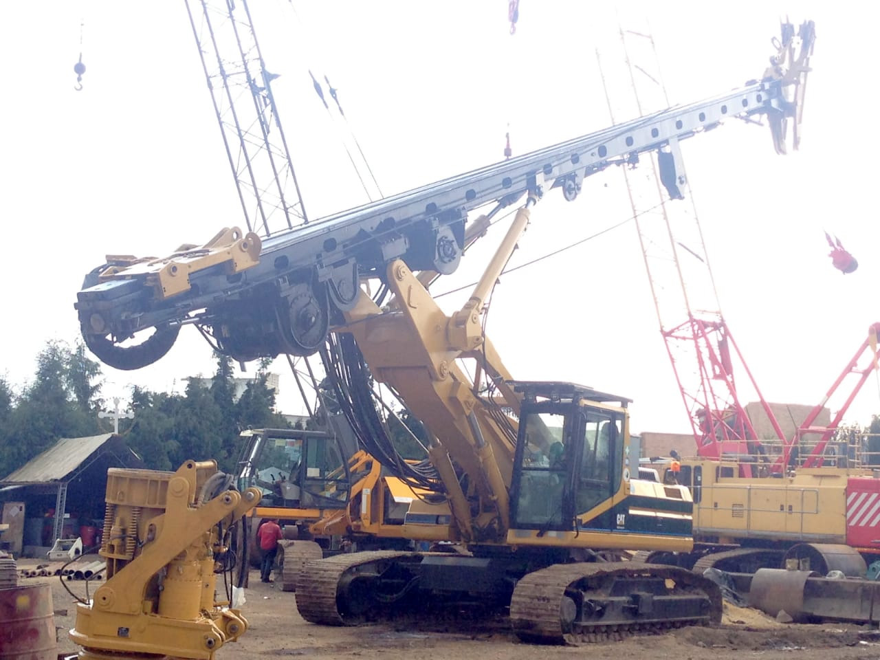 Bauer BG 18H - Drilling rig: picture 2 Bauer BG 18H - Drilling rig: picture 2