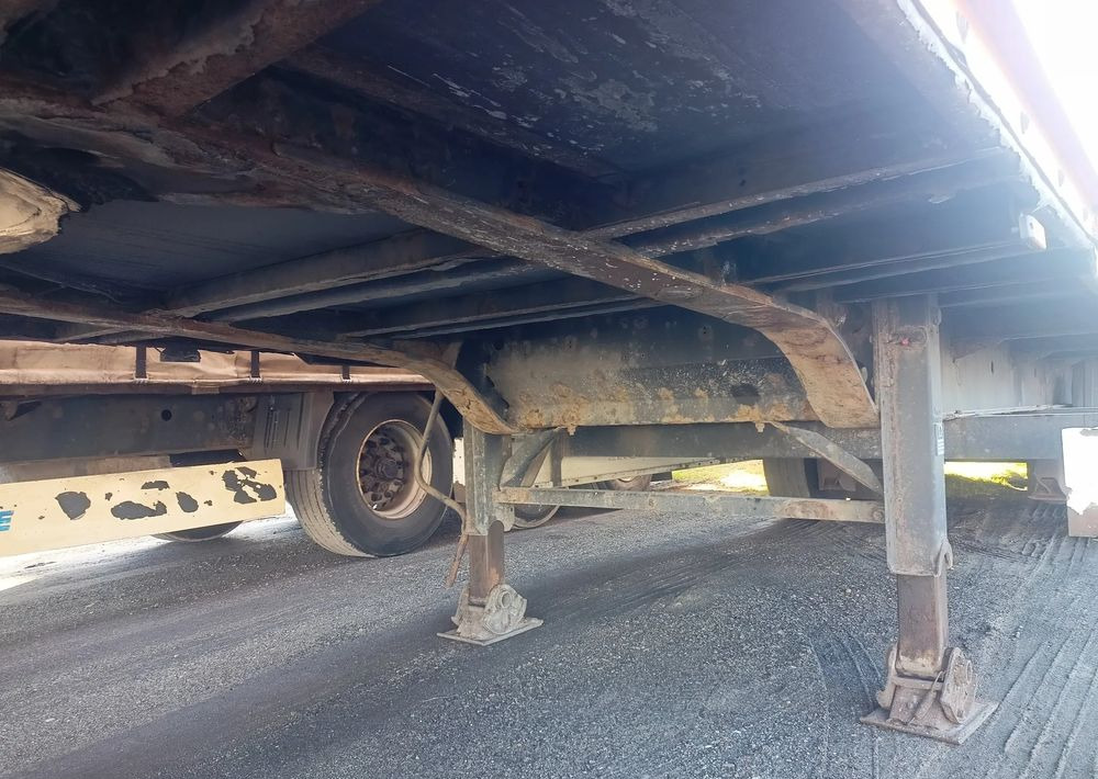 Krone SDK 27 - Isothermal semi-trailer: picture 3 Krone SDK 27 - Isothermal semi-trailer: picture 3